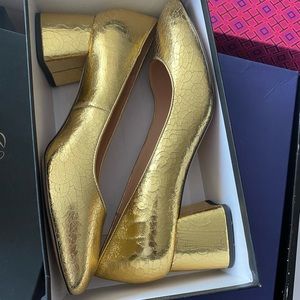 JCrew Cracked Metallic Pumps